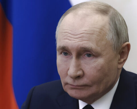 Pressed to accept a ceasefire in Ukraine, Putin seems likely to seek his own conditions