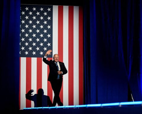 Tim Walz to launch national tour of town halls in Republican House districts