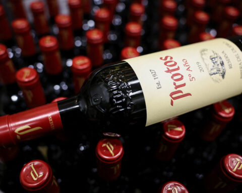 US importers and retailers of EU wine warn of closures, layoffs from tariffs