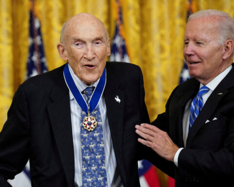 Former US Senator Alan Simpson, affable old-school Republican, dies aged 93