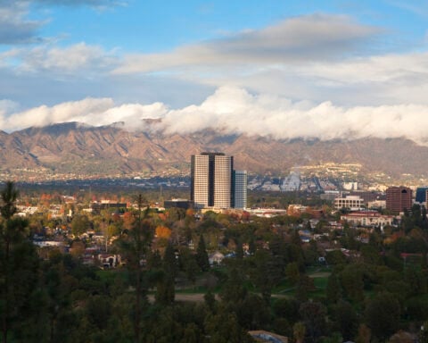 Earthquake hits Los Angeles after Oscars