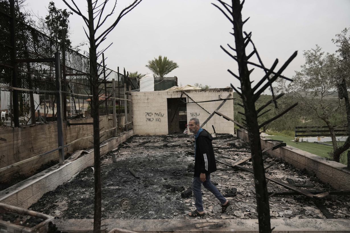 Middle East latest: Israeli strikes kill 25 people in Gaza as Supreme Court hears Shin Bet cases