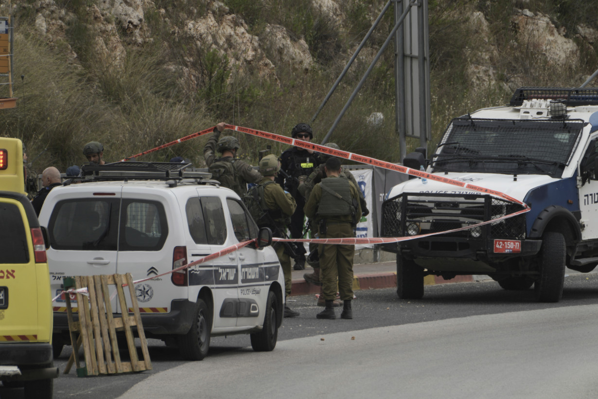 Middle East latest: Israeli strikes kill 25 people in Gaza as Supreme Court hears Shin Bet cases