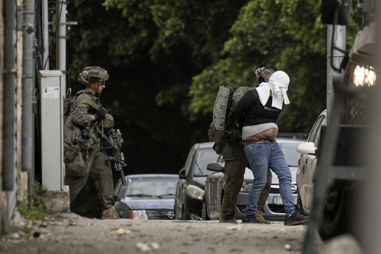 Middle East latest: Israeli strikes kill 25 people in Gaza as Supreme Court hears Shin Bet cases
