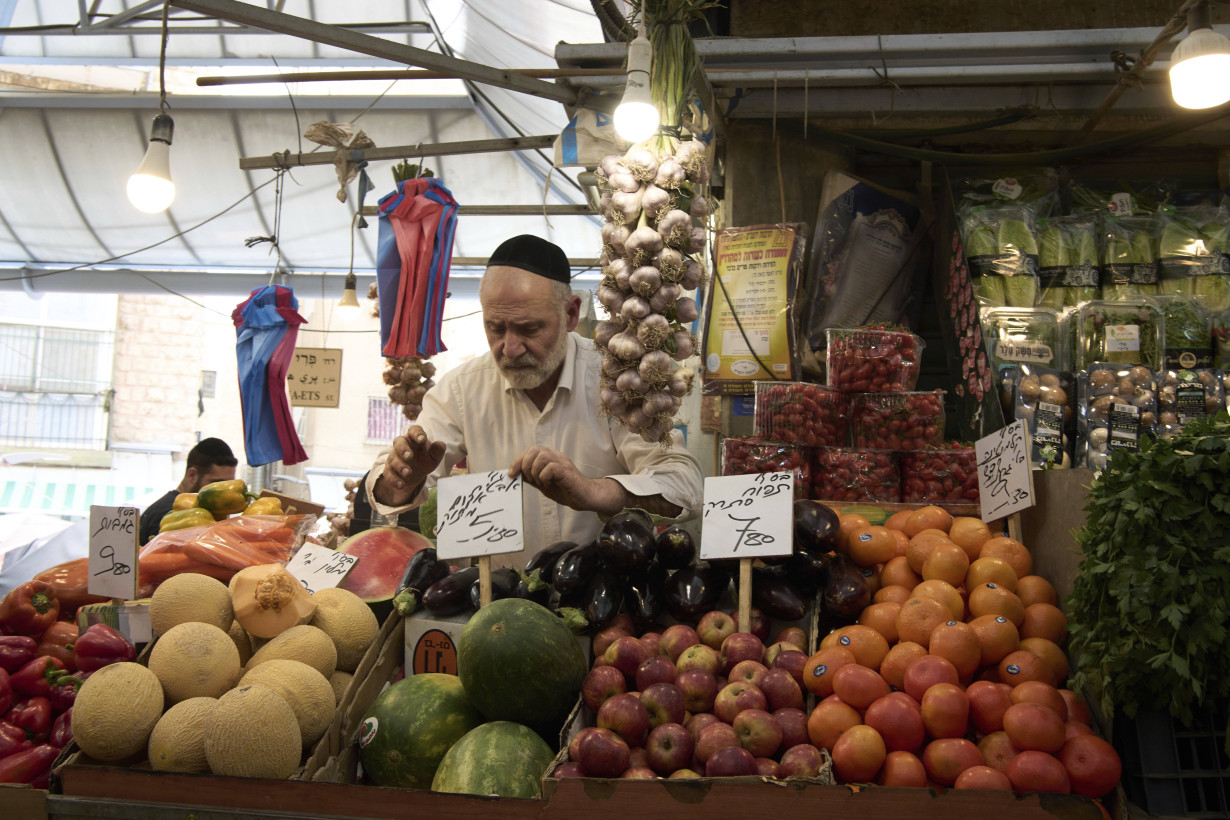 Middle East latest: Israeli strikes kill 25 people in Gaza as Supreme Court hears Shin Bet cases