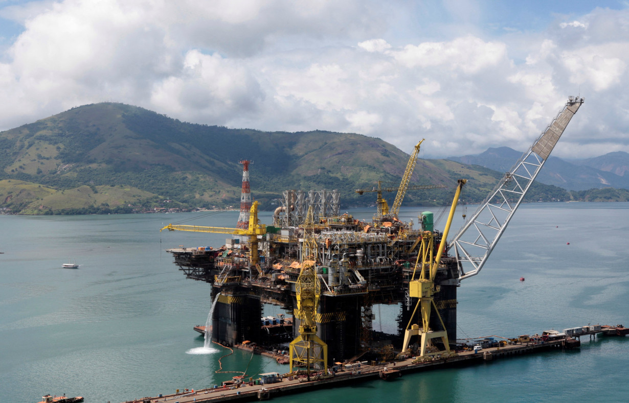 FILE PHOTO: Aerial view of the final stage of the construction of a new P-56 semi-submersible production platform for the oil company Petrobas at the Brasfels shipyard in Angra dos Reis