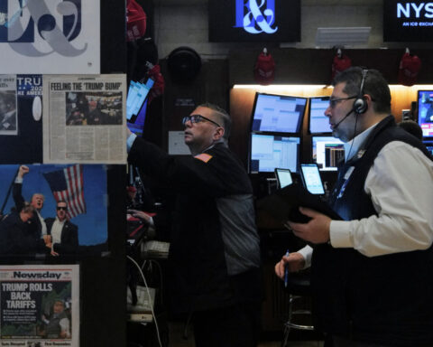 US bond funds hit by heavy outflows as recession, inflation fears mount
