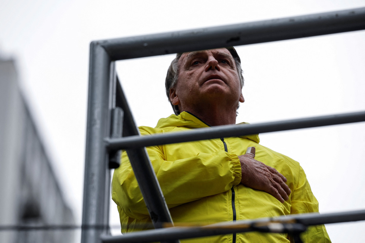 Former Brazil President Bolsonaro hospitalized with abdominal pain