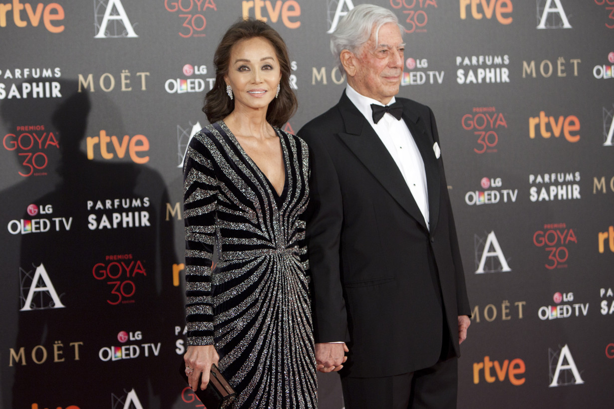 Peruvian author Mario Vargas Llosa, Nobel literature laureate, dies at 89
