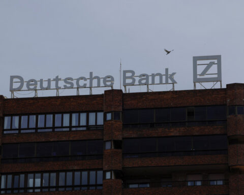 Deutsche Bank posts 39% rise in first-quarter profit, but tariffs weigh