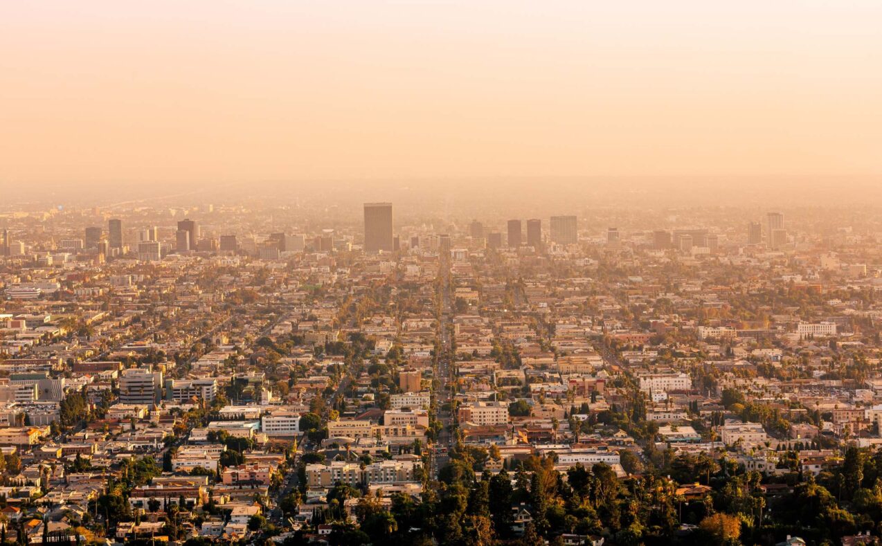 How many Americans are breathing unhealthy air?