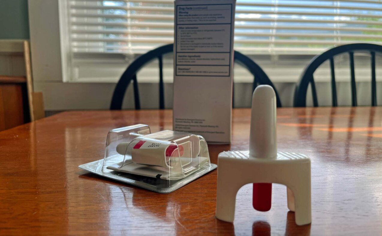 California makes naloxone available at half market price