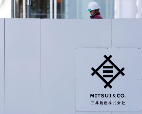Japanese trading houses conservative on profit forecasts amid US tariffs