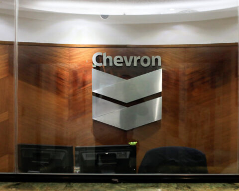 Last Chevron-chartered vessel starts to return oil cargo in Venezuela, data and source say