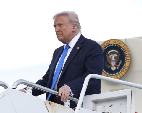 Judge temporarily blocks Trump administration from dismantling library services agency
