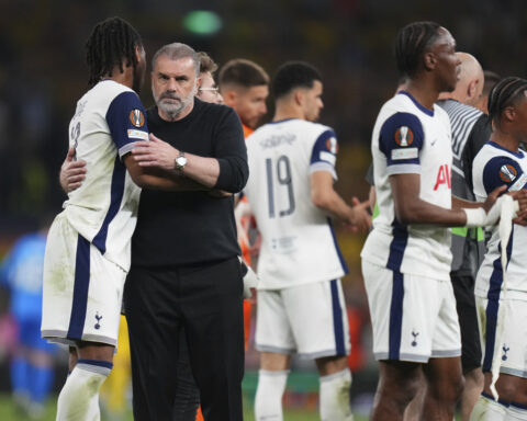 Man United and Tottenham take commanding leads in the Europa League semifinals
