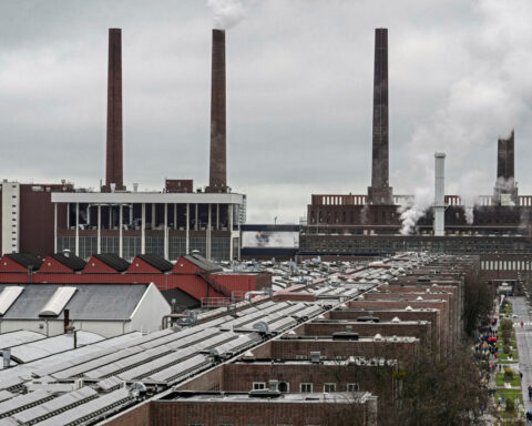 German factory output shows signs of recovery in April - PMI