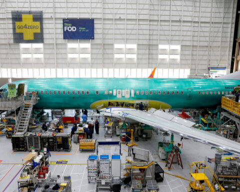 Commercial aircraft demand boosts US factory orders in March