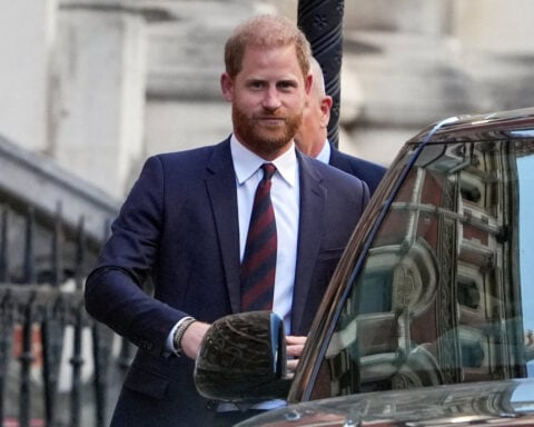 Prince Harry wants reconciliation with royals but says King Charles not speaking to him