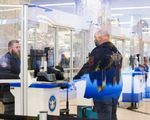 White House seeks to cut TSA funding and boost air, rail safety
