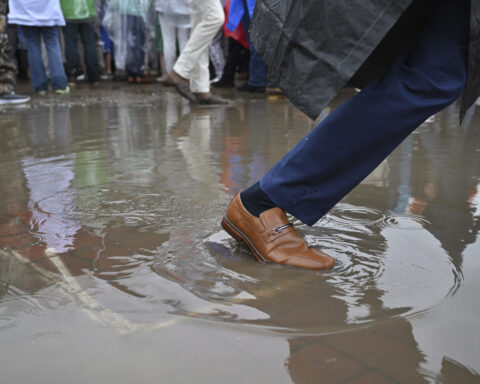 Sovereignty reigns in 151st Kentucky Derby, outdueling favorite Journalism in the slop