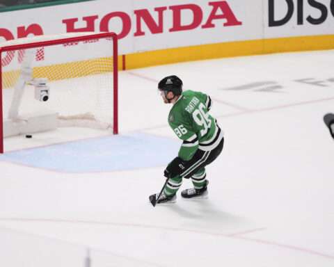 Rantanen has hat trick as Stars rally past Avalanche 4-2 in Game 7 to advance to 2nd round