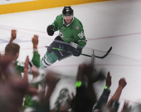 Mikko Rantanen has 4-point 3rd period for Stars to unbelievably knock former team out of playoffs