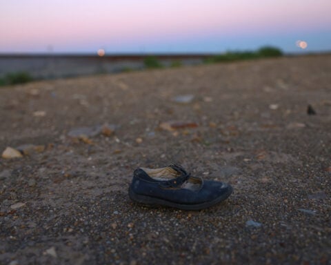 Migrant children face fear and lack safety crossing Mexico, study shows