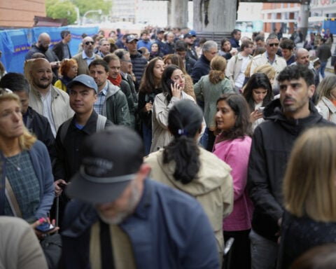Copper cable theft in Spain delays thousands of high-speed rail passengers