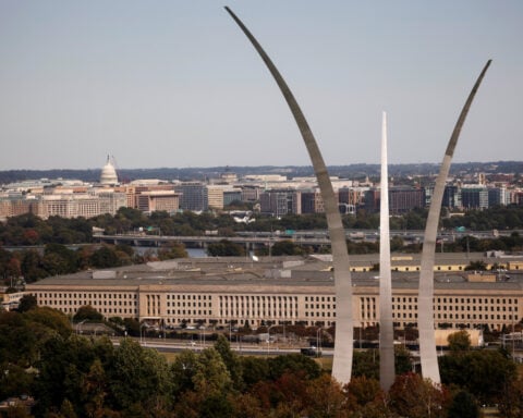US Army pausing helicopter training flights around Pentagon