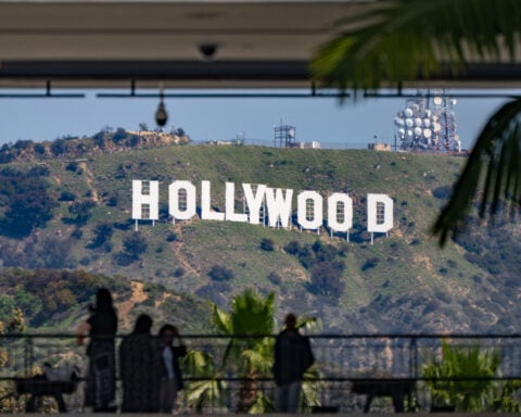 Stelter: Trump ‘trying to punish’ filmmakers making films outside US