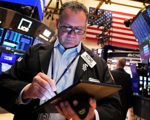 S&P 500 snaps its longest winning streak in 20 years as tariff uncertainty weighs on markets