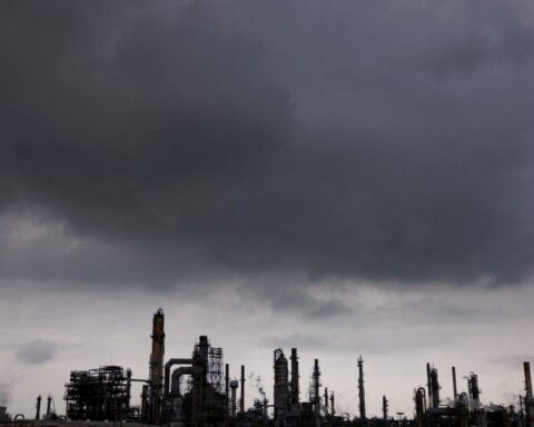 Supply issues, compliance costs drive up California fuel prices, EIA says