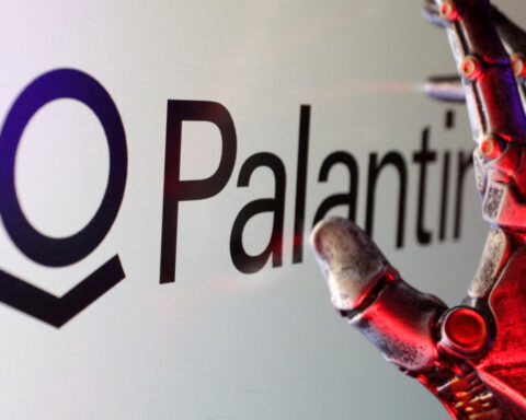 Palantir shares dive after quarterly results fail to impress investors