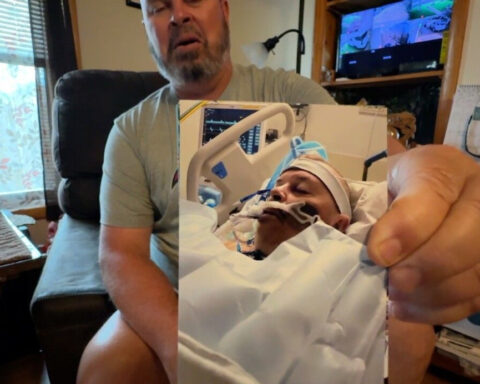Deputy recalls 'miracle' recovery after he was saved from hurricane flood waters