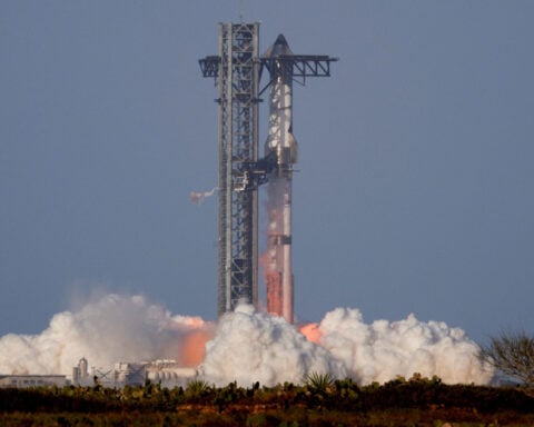 SpaceX gets FAA approval to ramp up Starship launches from Texas