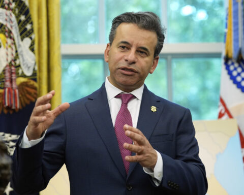 Critic of drug industry and COVID-19 measures to lead FDA vaccine program