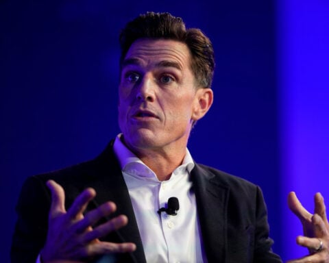 EA forecasts annual bookings above estimates with new 'Battlefield' game