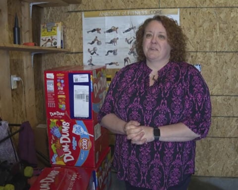 Kentucky boy uses mother's phone to order 70K Dum-Dum suckers to share with his friends