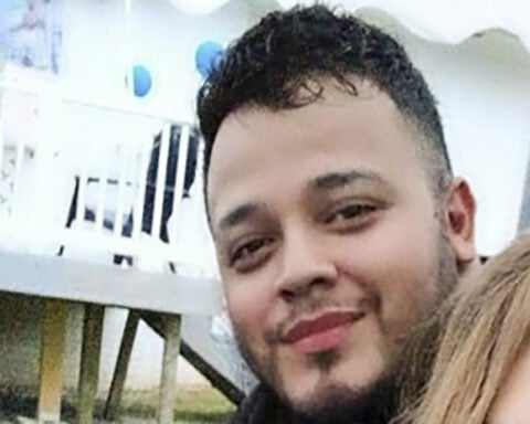 A man with an open asylum case was deported. His lawyers want to know if there are others