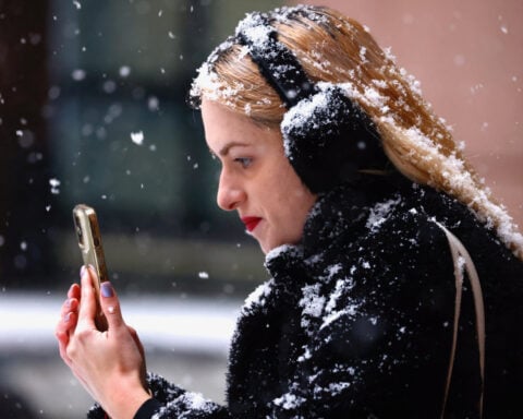 Mobile operators warn Europe may fall behind US on 6G without more spectrum