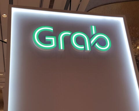Grab looks to strike a deal to acquire Indonesia's GoTo in Q2, sources say