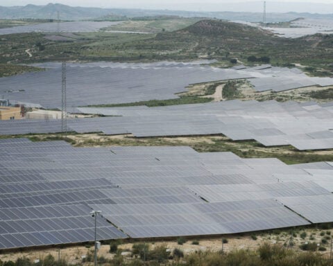 US tariffs, Europe slowdown reshape global solar panels trade