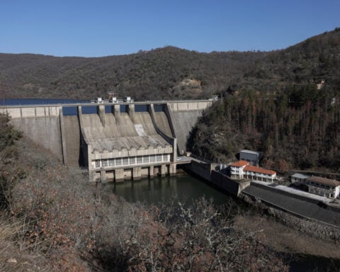 Greece, Bulgaria reach long-awaited water deal before summer