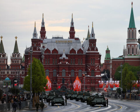 Putin’s 3-day ceasefire comes into effect, but Ukraine claims Russia already broke it