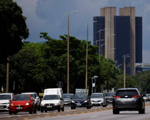 Brazil central bank hikes rates to near 20-year high, leaves next steps open