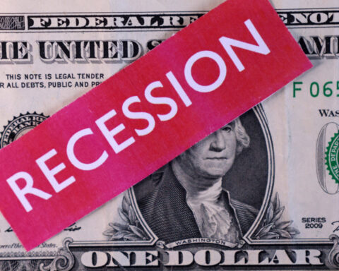 Market recession indicators: dissecting the signal from the noise