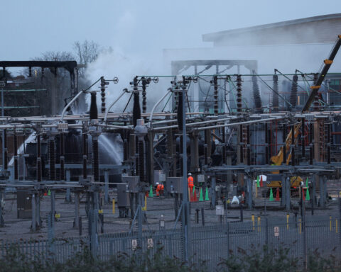 Cause of Heathrow shutdown fire still unknown, initial report says