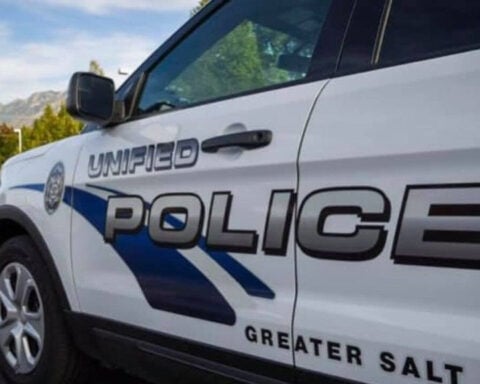 Man arrested after allegedly attempting to kill sister at apartment