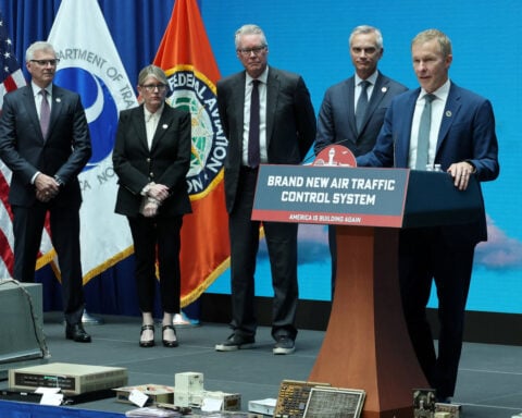 US wants to spend billions to revamp aging air-traffic control system